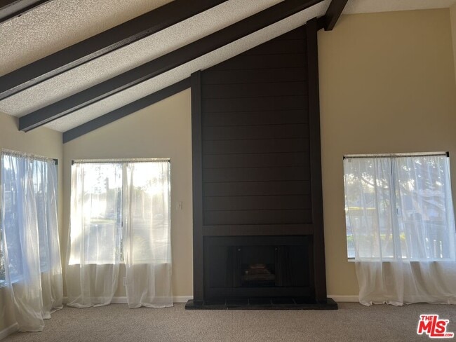 Building Photo - 5045 Maytime Ln
