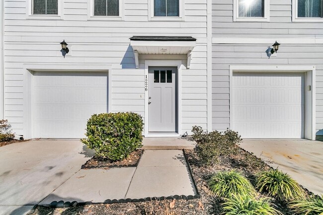 Photo - 1226 Tice Ln