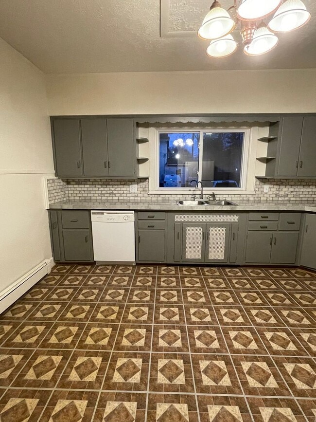 203 S 6th St Unit 203-1 6th St