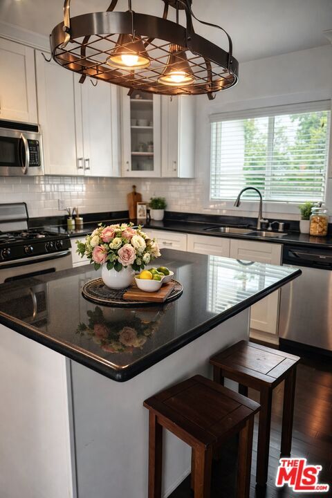 Photo - 7013 Andasol Ave