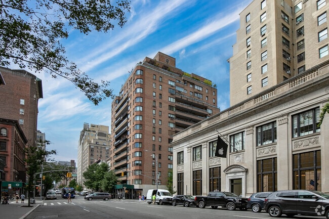 Photo - 20 E 74th St