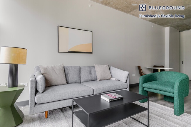 Photo - 180 N Ada St Unidad FL7-ID1300