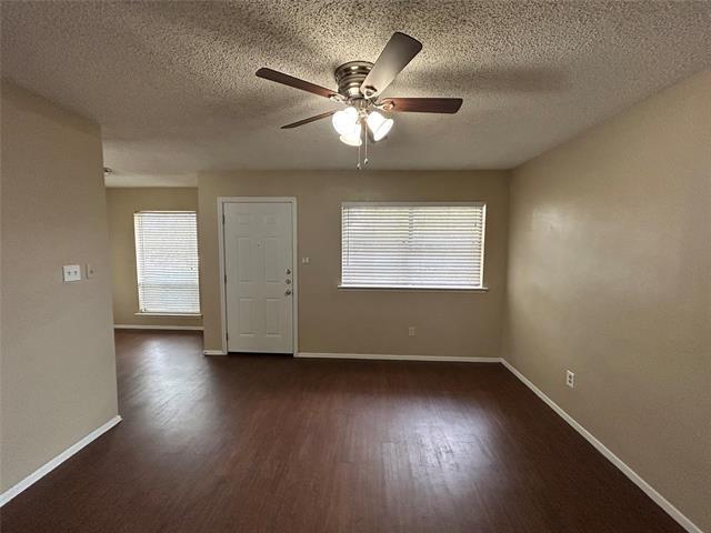 Photo - 2212 Viewtop Ln