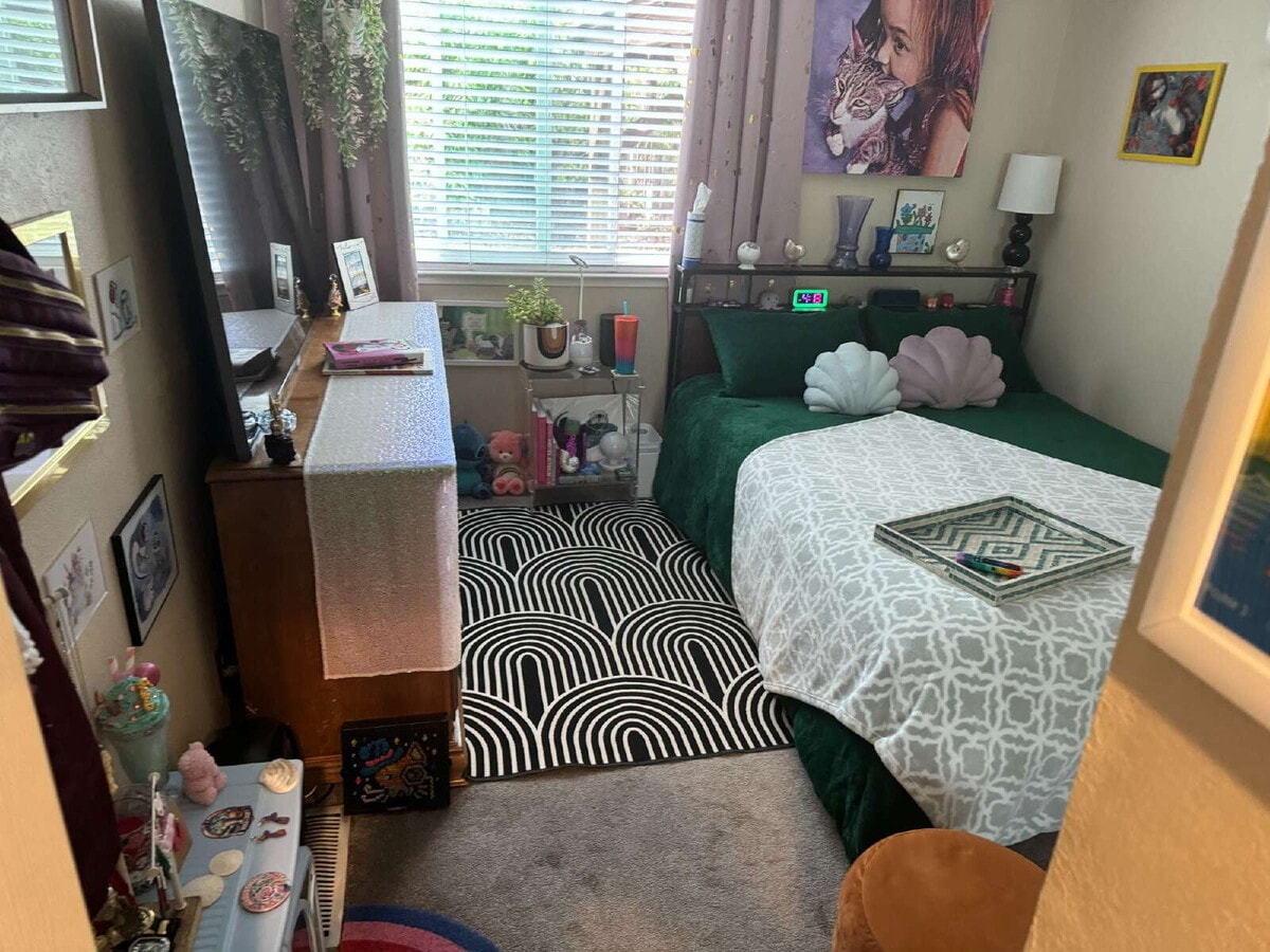 Photo - Room for rent South San Jose near Brahnam and Snell Ave.  Room has shared bathroom.  Rent is $120... Unit 4414 Stone Canyon Dr