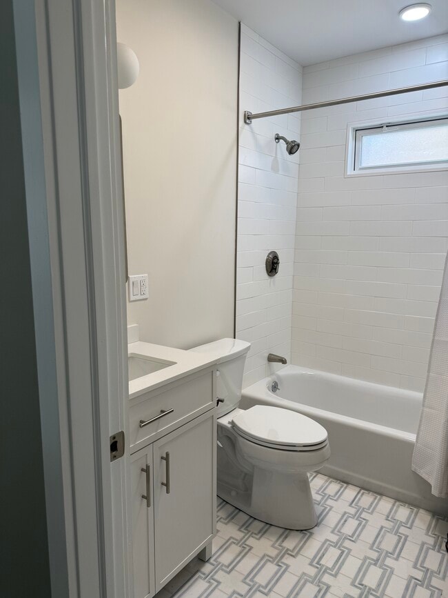 Photo - 33 Rosegarden St