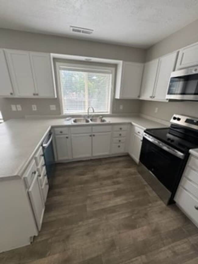 Photo - The Homestead