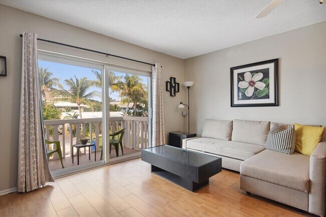 Photo - 424 N Riverside Dr Unit 204
