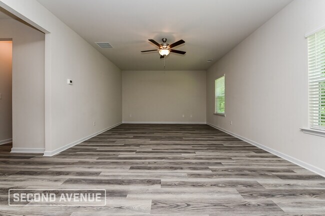 Photo - 344 Oliver Dr