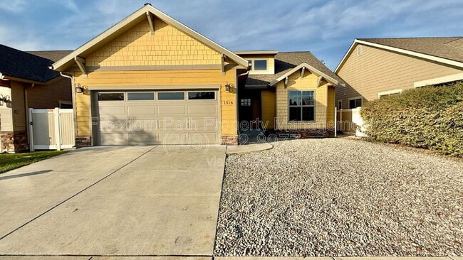 Building Photo - 1516 River Rock Rd