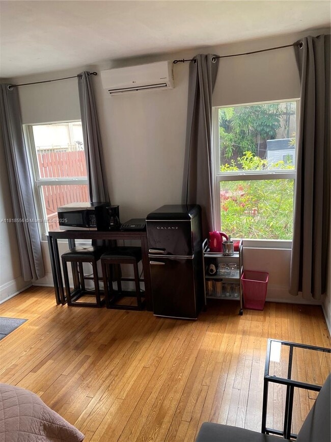 Photo - 1710 Michigan Ave Apartment Unit studio