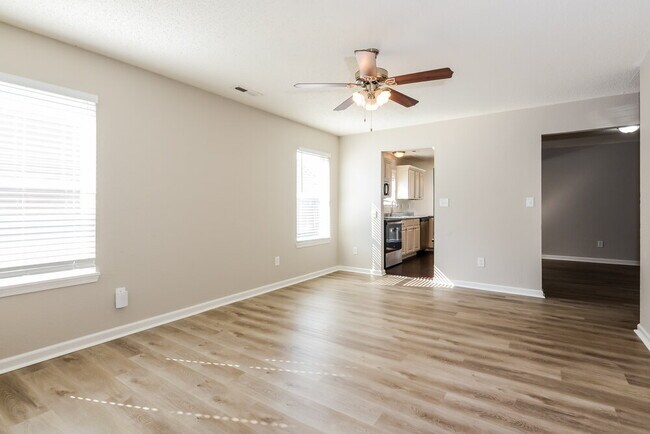 Photo - 9674 Thomas Ln