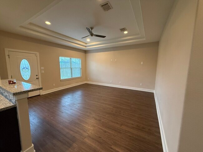 Photo - 6125 Rollins St