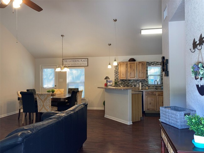 Photo - 149 Morris Ln