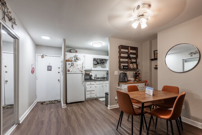 Photo - 607 W Wrightwood Ave Unidad 2