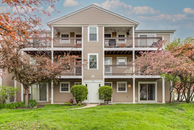 Photo - 142 E Winchester Rd Condo Unit B