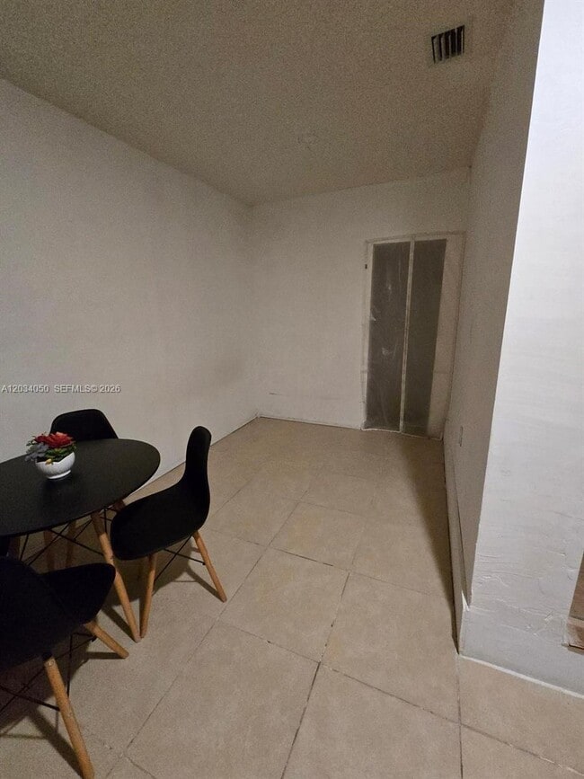 Photo - 4863 SW 148th Ct Unidad 1