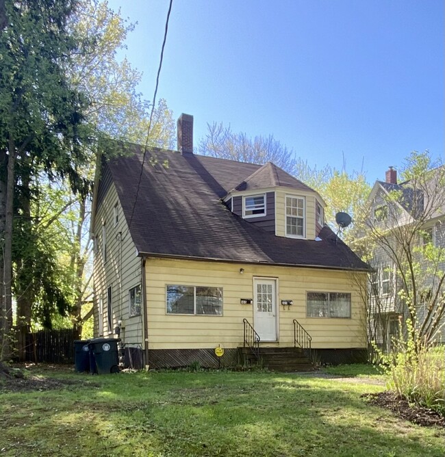 Photo - 105 Byers Ave House