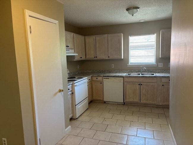 Photo - Pecan Grove 3/2