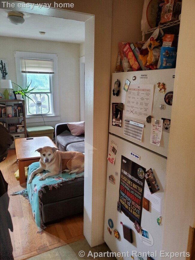 17 Bay St Unit 3L