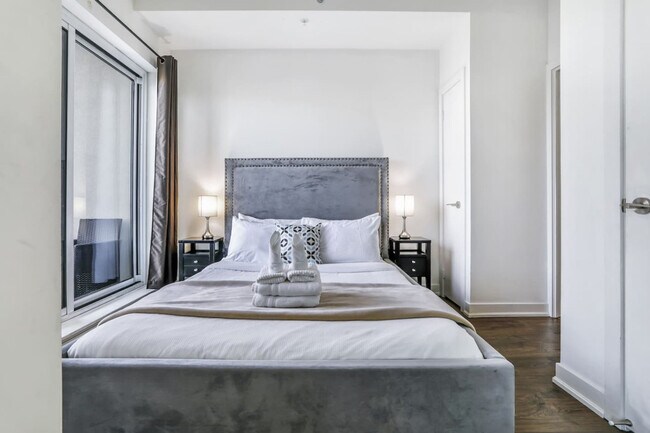 Photo - 199 Richmond St W Unité SI ID1471494P