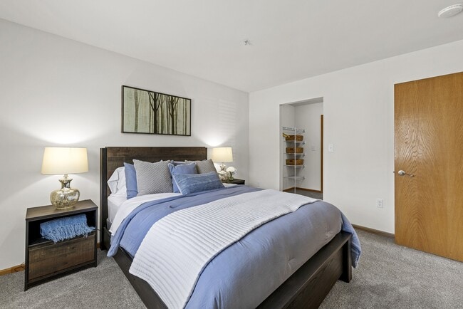 Saddlebrook Apartments Primary Bedroom