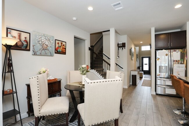 Photo - 5511 Gothic Oak Dr