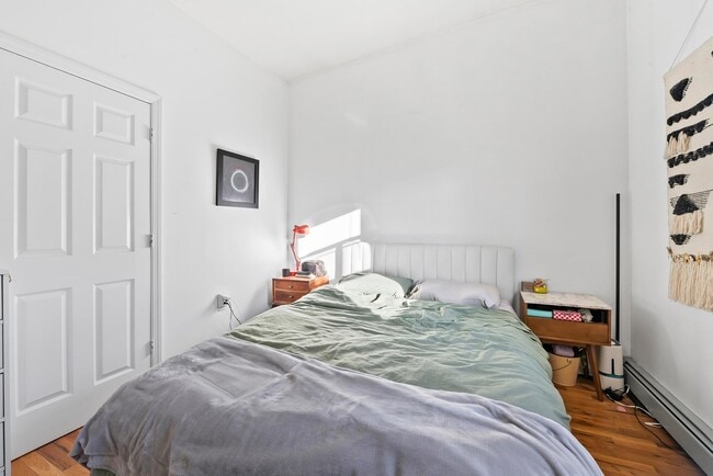 Photo - 280 Grand St Unit 3