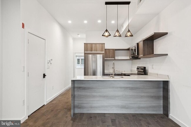 Photo - 2028 E Fletcher St Unit 2