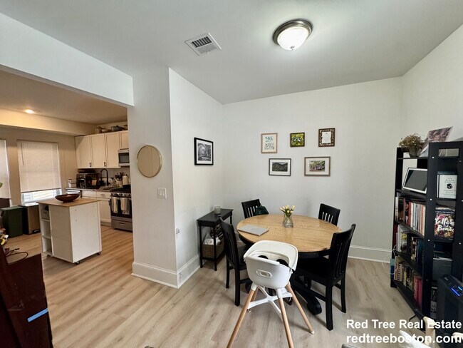 Photo - 127 Eliot St Unit 1