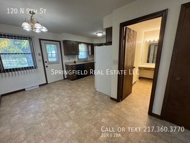 Photo - 120 N 9th St