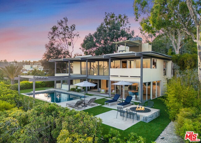 Building Photo - 9892 Beverly Grove Dr Rental