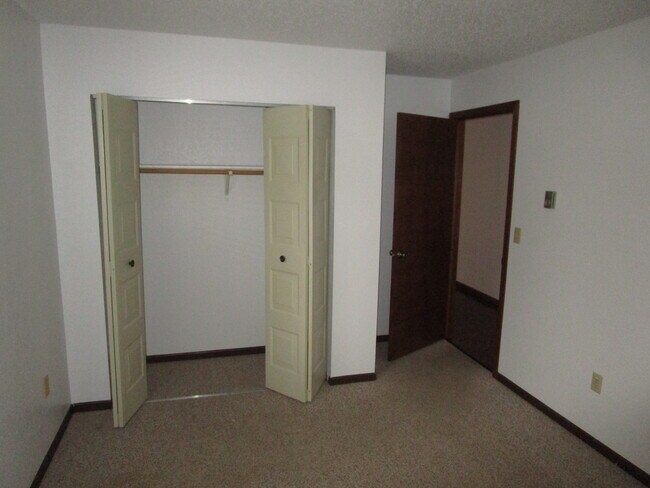 Photo - 830 S Moore St