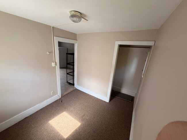 Bedroom 2 - 1608 N Franklin Pl. Unit Upper