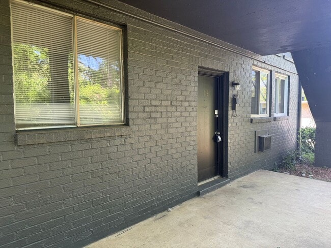 Photo - 550 Harding Pl Unit 1