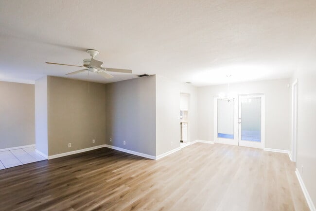 Photo - 12695 Westport Cir
