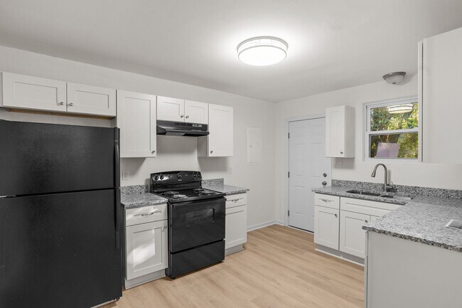 Photo - 2000 Flower Ln Unidad 2000 flower ln