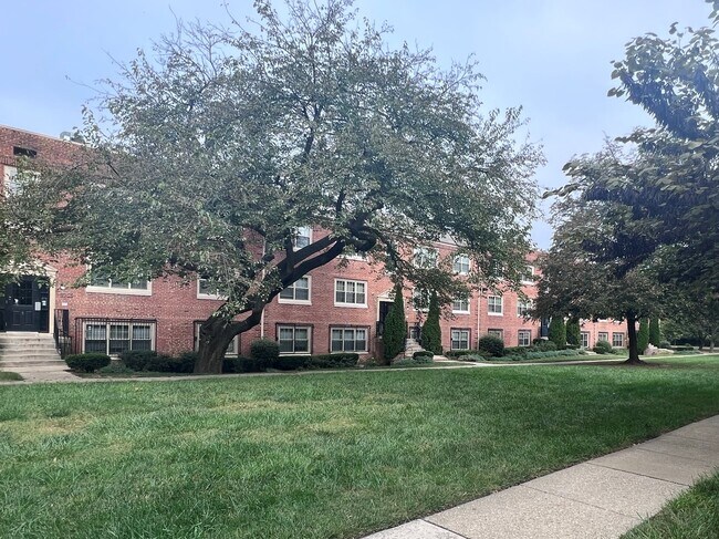 Photo - Mayfair Mansions III