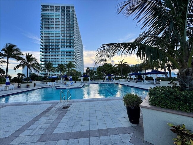 Building Photo - 2100 S Ocean Ln Unit 508 Rental