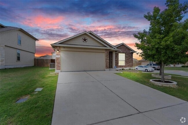 Building Photo - 519 Pinnacle Dr Rental