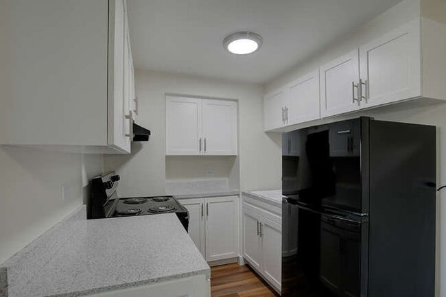 Photo - Avon North Apartments