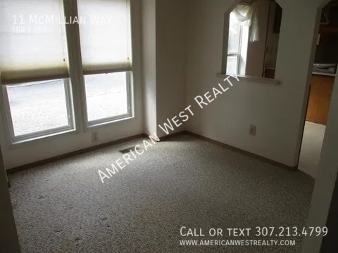 Photo - 11 McMillian Wy