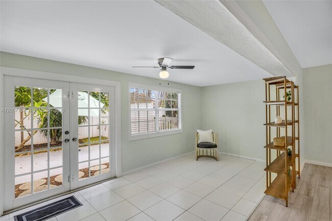 Photo - 1320 NE 27th Ave Unit 1