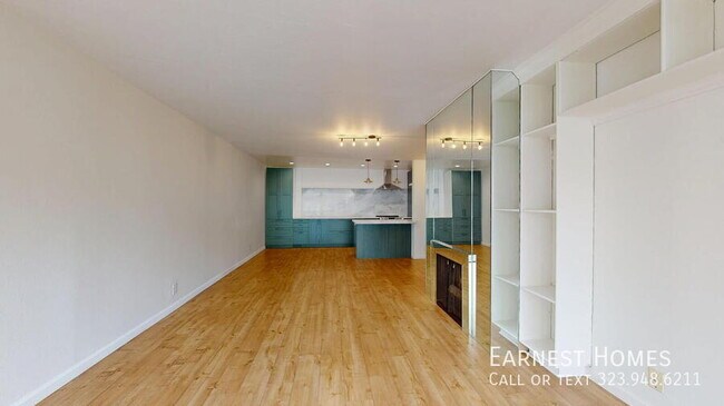 Photo - 1745 Camino Palmero St Unidad 304