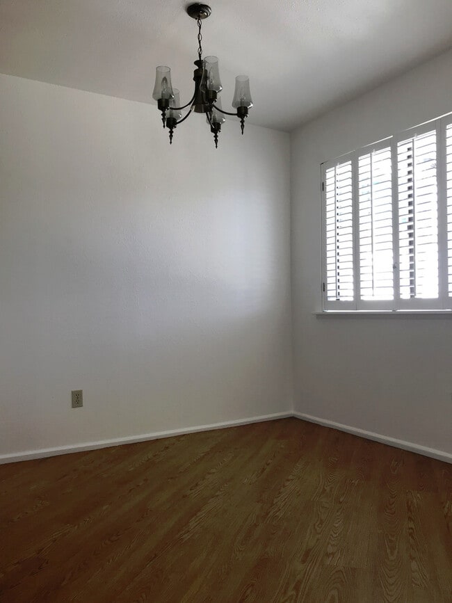 Photo - 941 Unidad 941-B