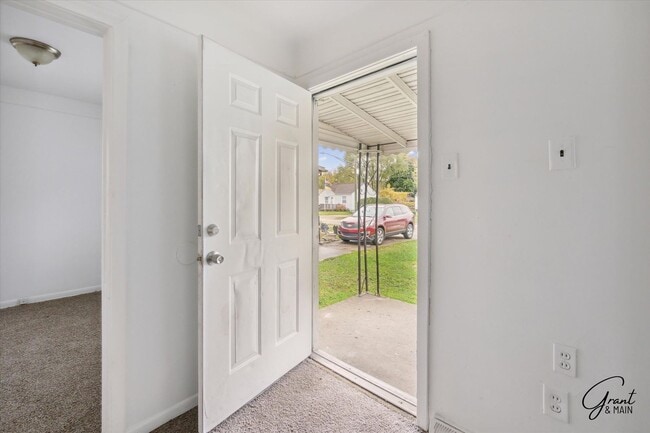 Photo - $1,100 Warren bungalow