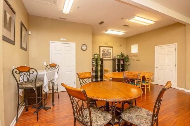 Photo - 2000 Austell Rd SW Unit 501