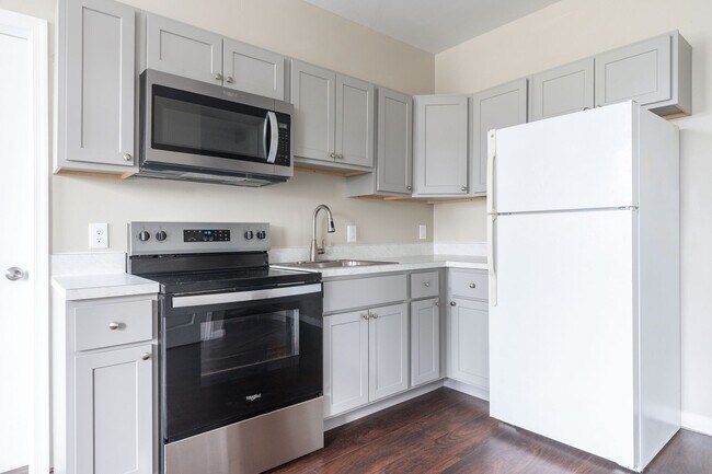 Photo - 4819 Old York Rd Unit 2nd Floor - Front 1 Bed - B1