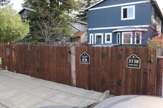 Photo - 3138 Market St