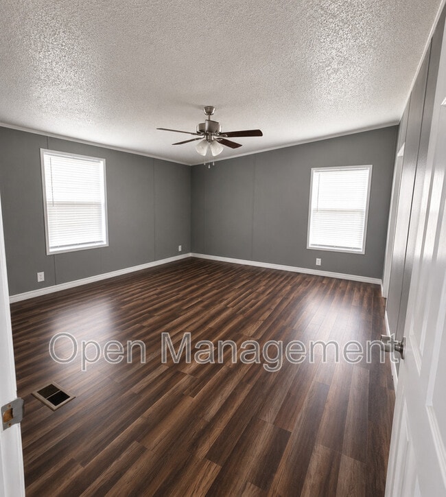 Photo - 3300 Voight Blvd
