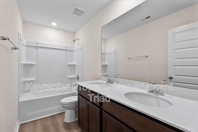 Photo - 174 Parker Ln